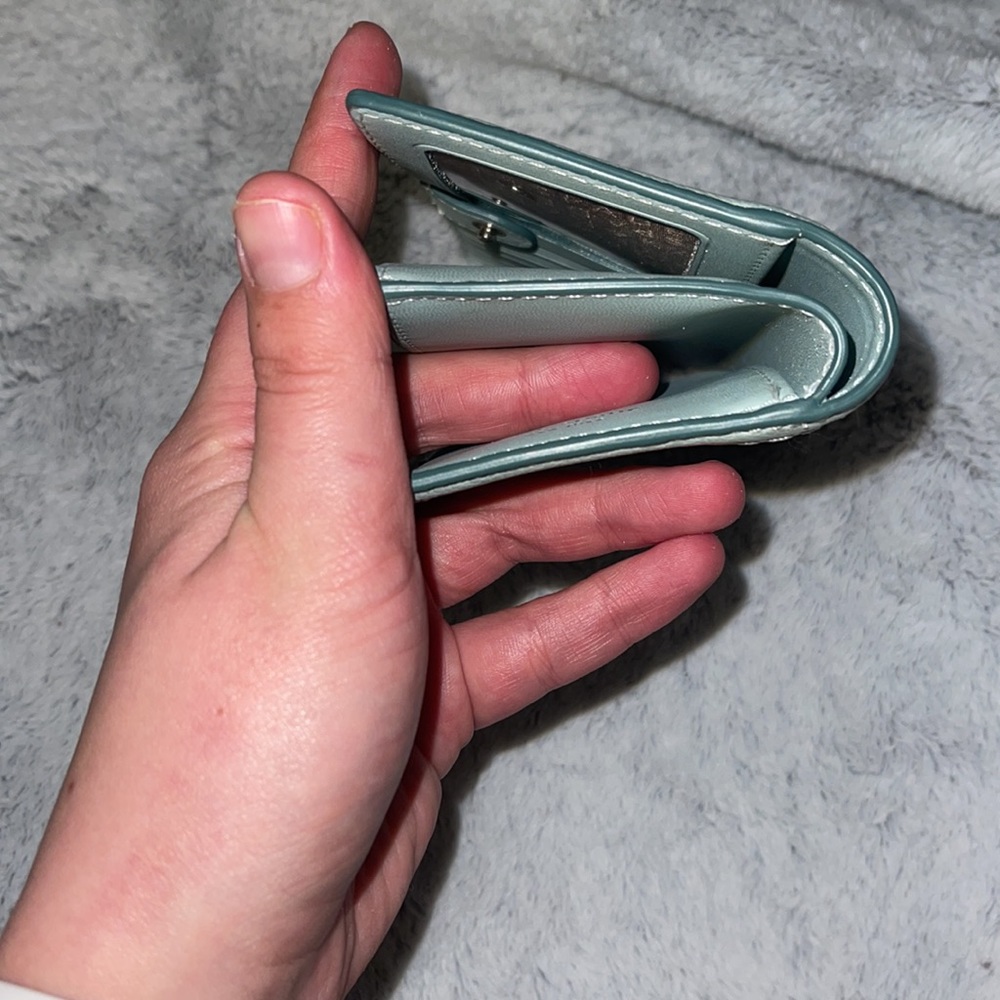 SOLD Kate Spade snap closure wallet - Picture 9 of 9